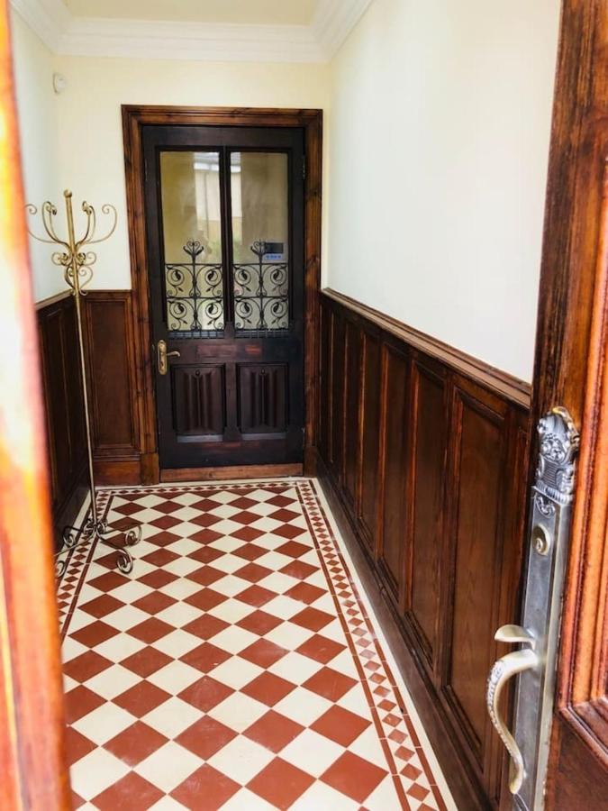 Beautiful 4-Bed Villa In Glasgow Buitenkant foto