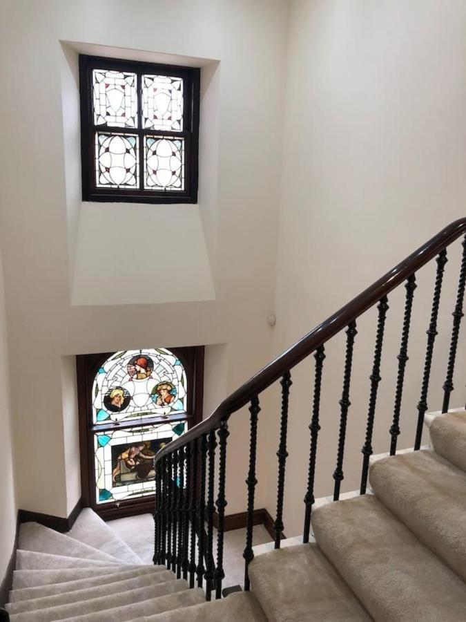 Beautiful 4-Bed Villa In Glasgow Buitenkant foto