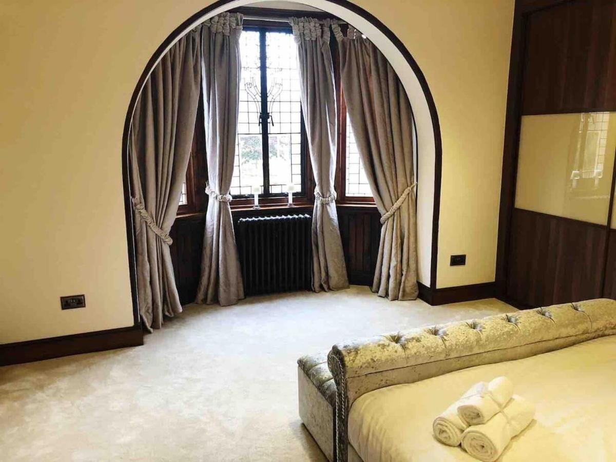 Beautiful 4-Bed Villa In Glasgow Buitenkant foto