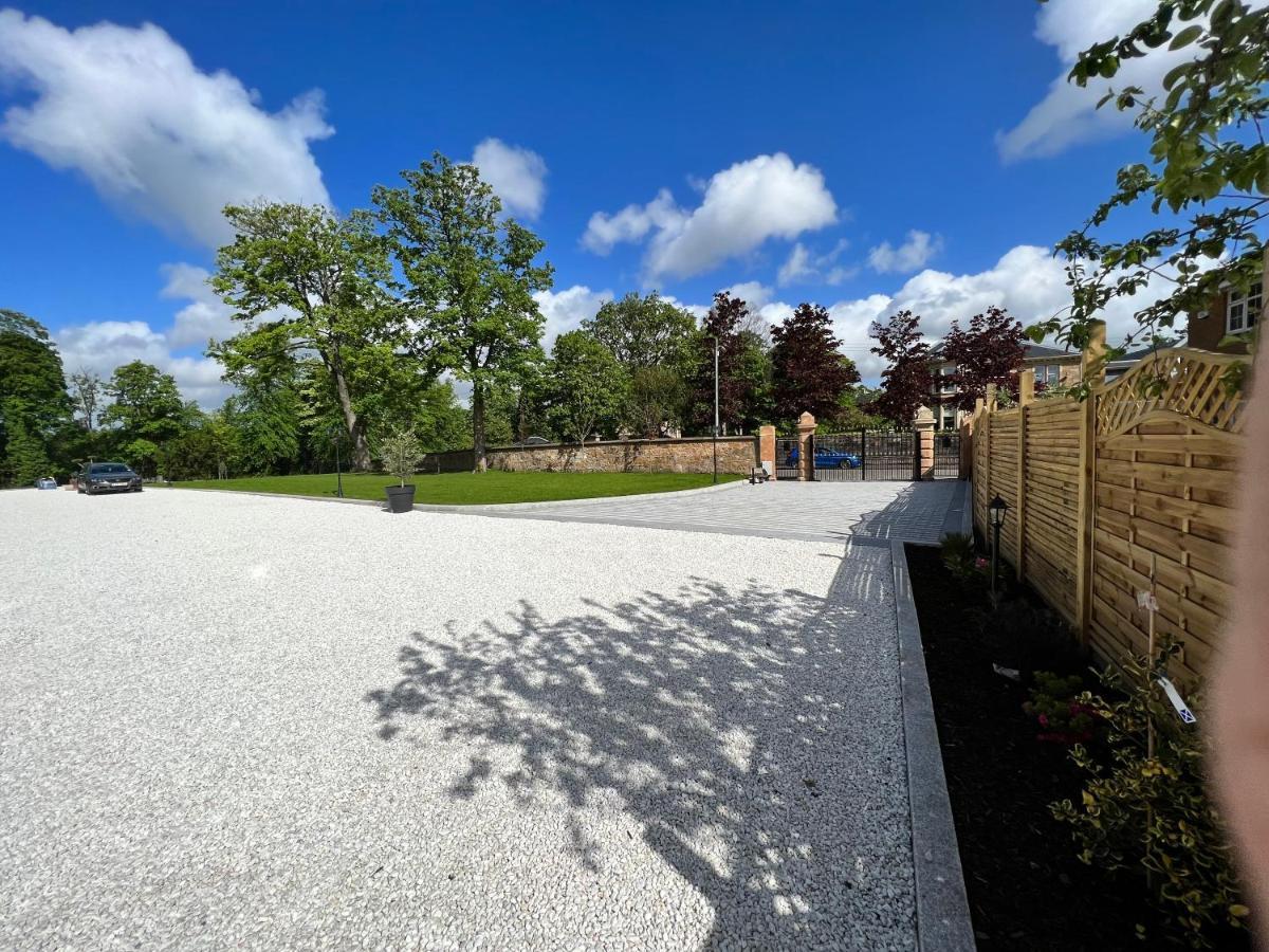 Beautiful 4-Bed Villa In Glasgow Buitenkant foto