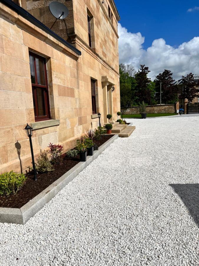 Beautiful 4-Bed Villa In Glasgow Buitenkant foto